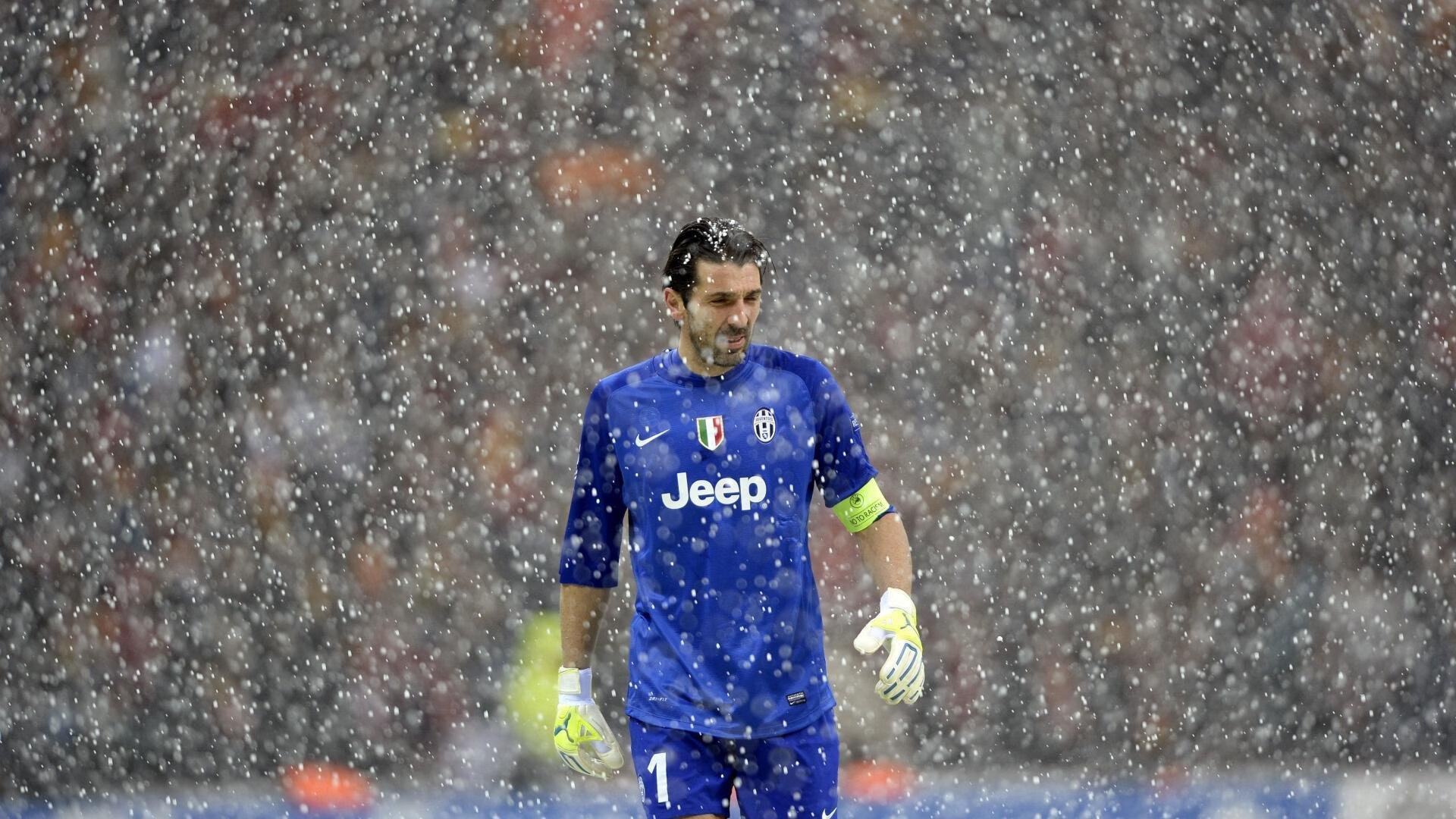 欧冠淘汰赛之夜，武切维奇全程高能输出，铸就传奇一战